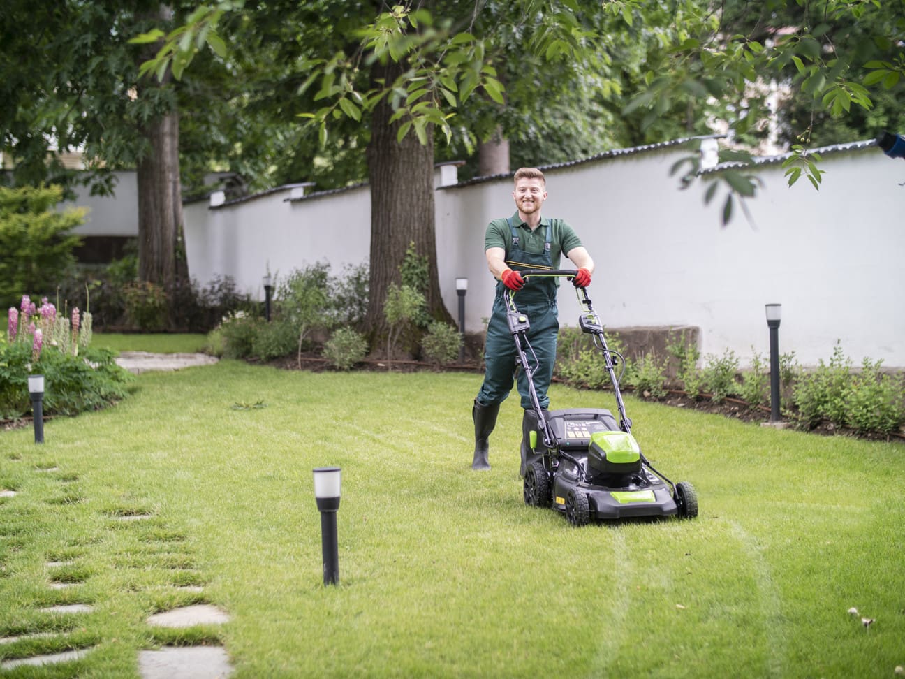 What Insurance Does a Landscaping or Lawn Care Business Need in Gwinnett County?